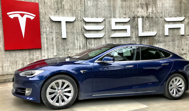 tesla-3222-fi